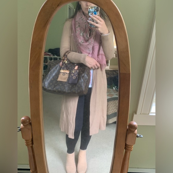 Meet your Posher, Maggie - Picture 1 of 4